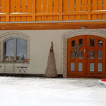 Hof Aparthotel 4*
