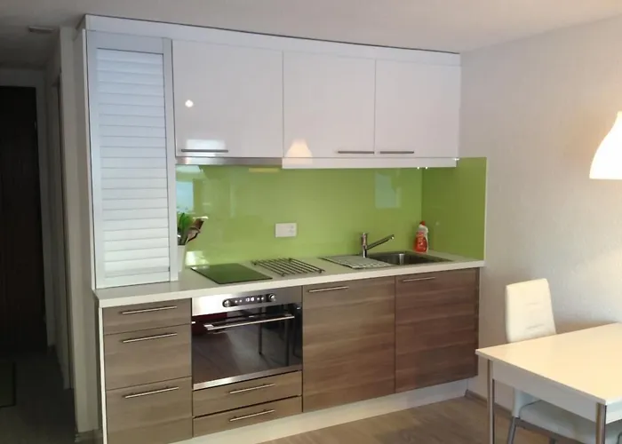 Hof Apartmanhotel 3*